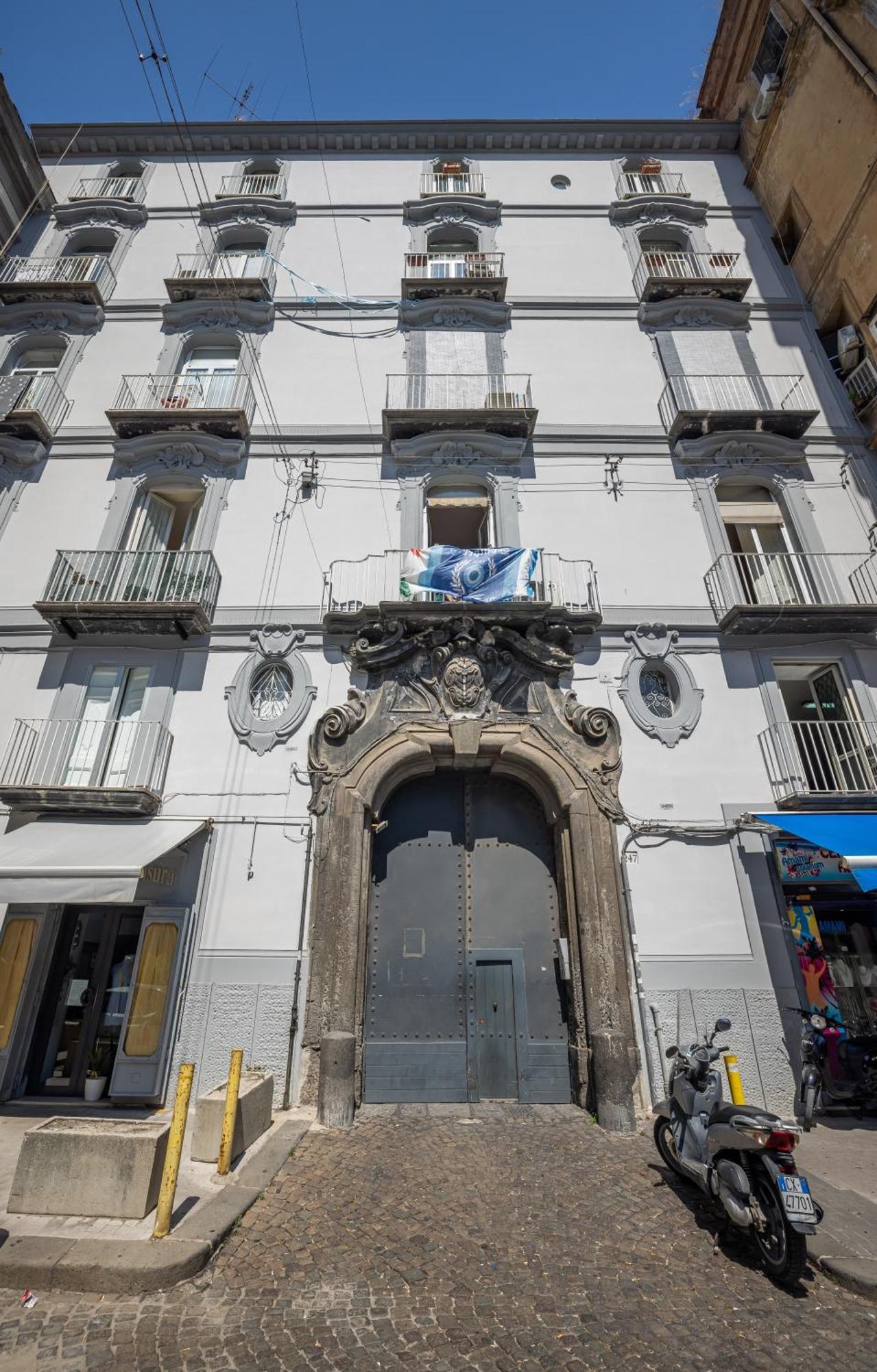 Napoli Squares Suites Exterior foto