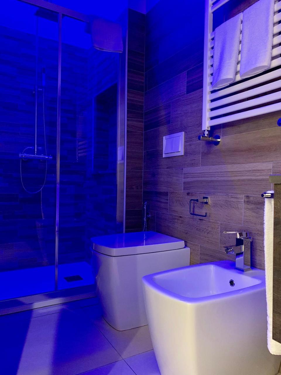 Napoli Squares Suites Exterior foto