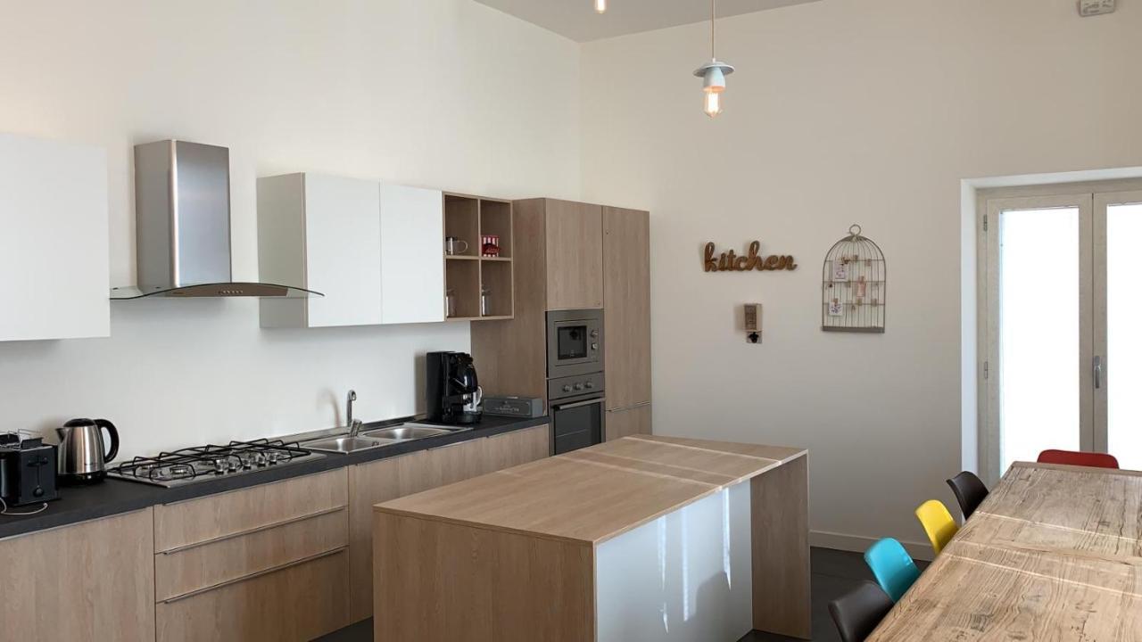 Napoli Squares Suites Exterior foto