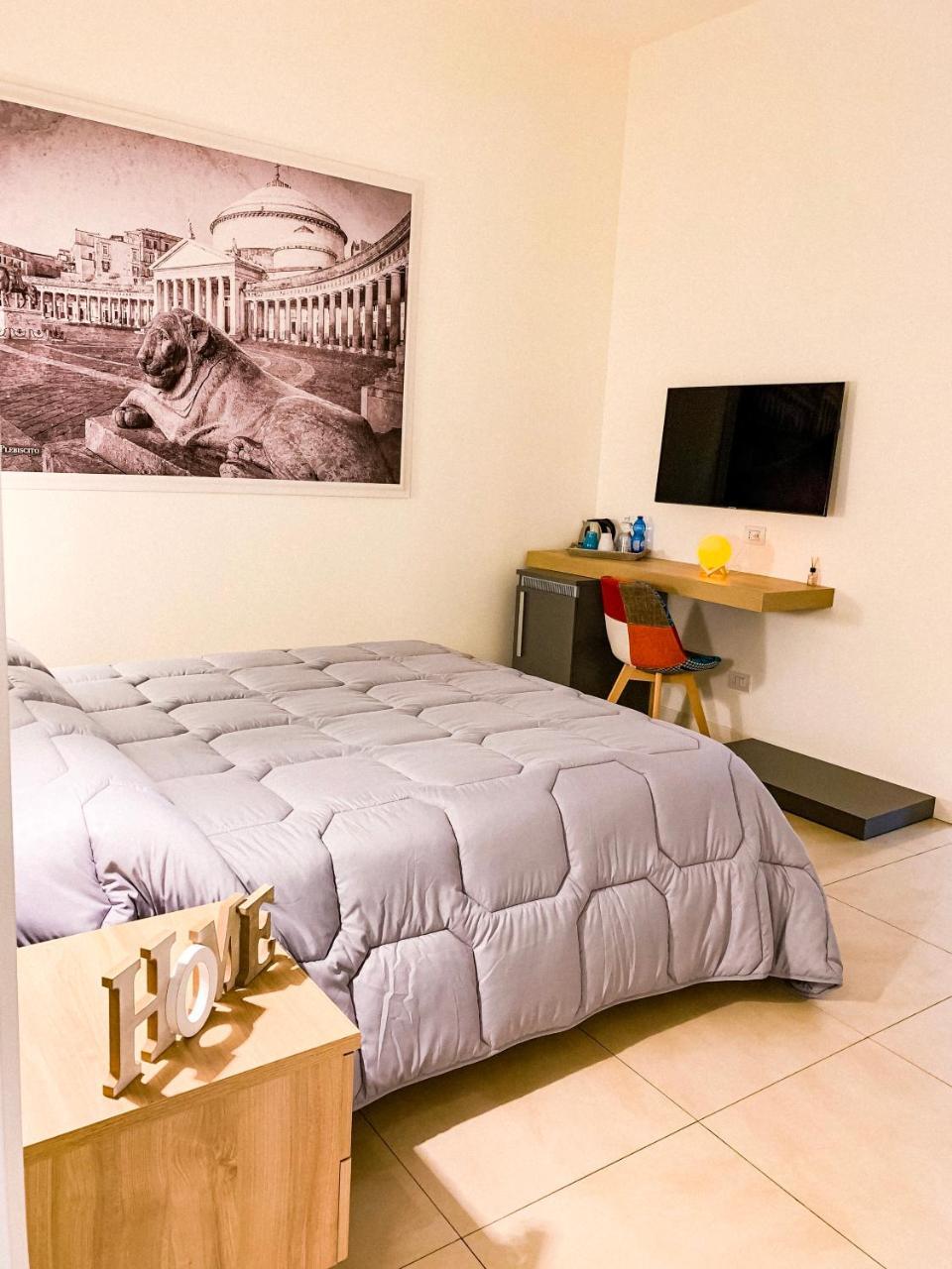 Napoli Squares Suites Exterior foto