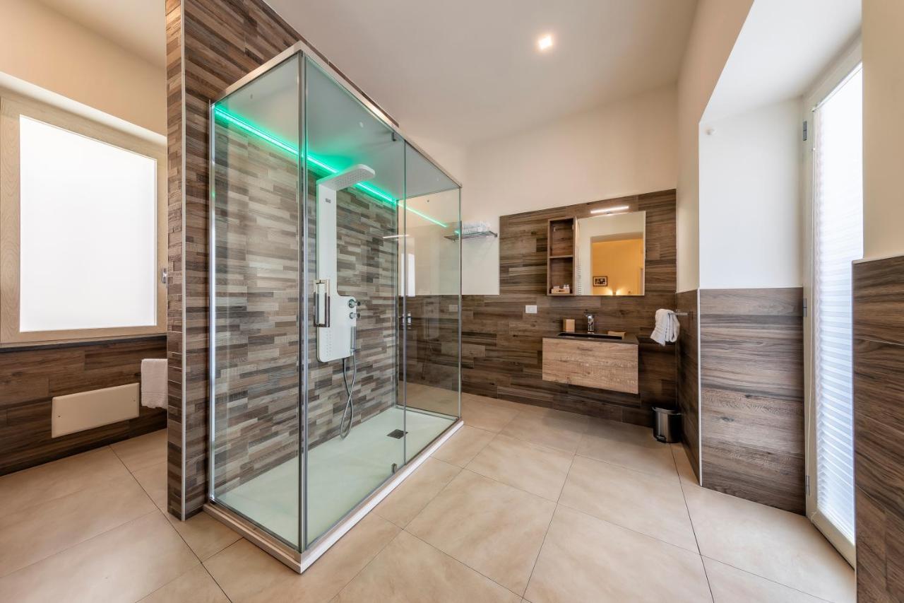 Napoli Squares Suites Exterior foto