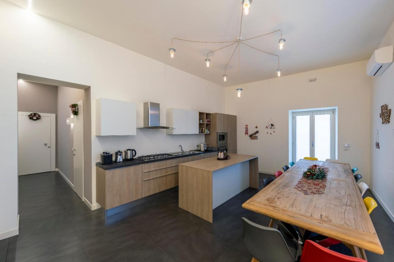 Napoli Squares Suites Exterior foto